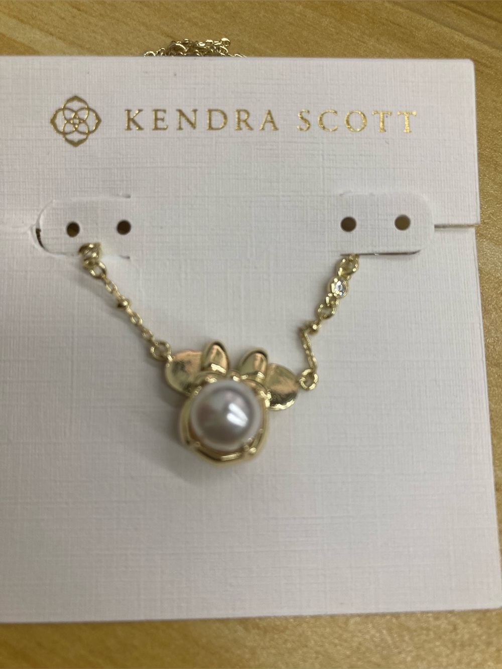 Kendra Scott Gold Necklace with White Pearl Center